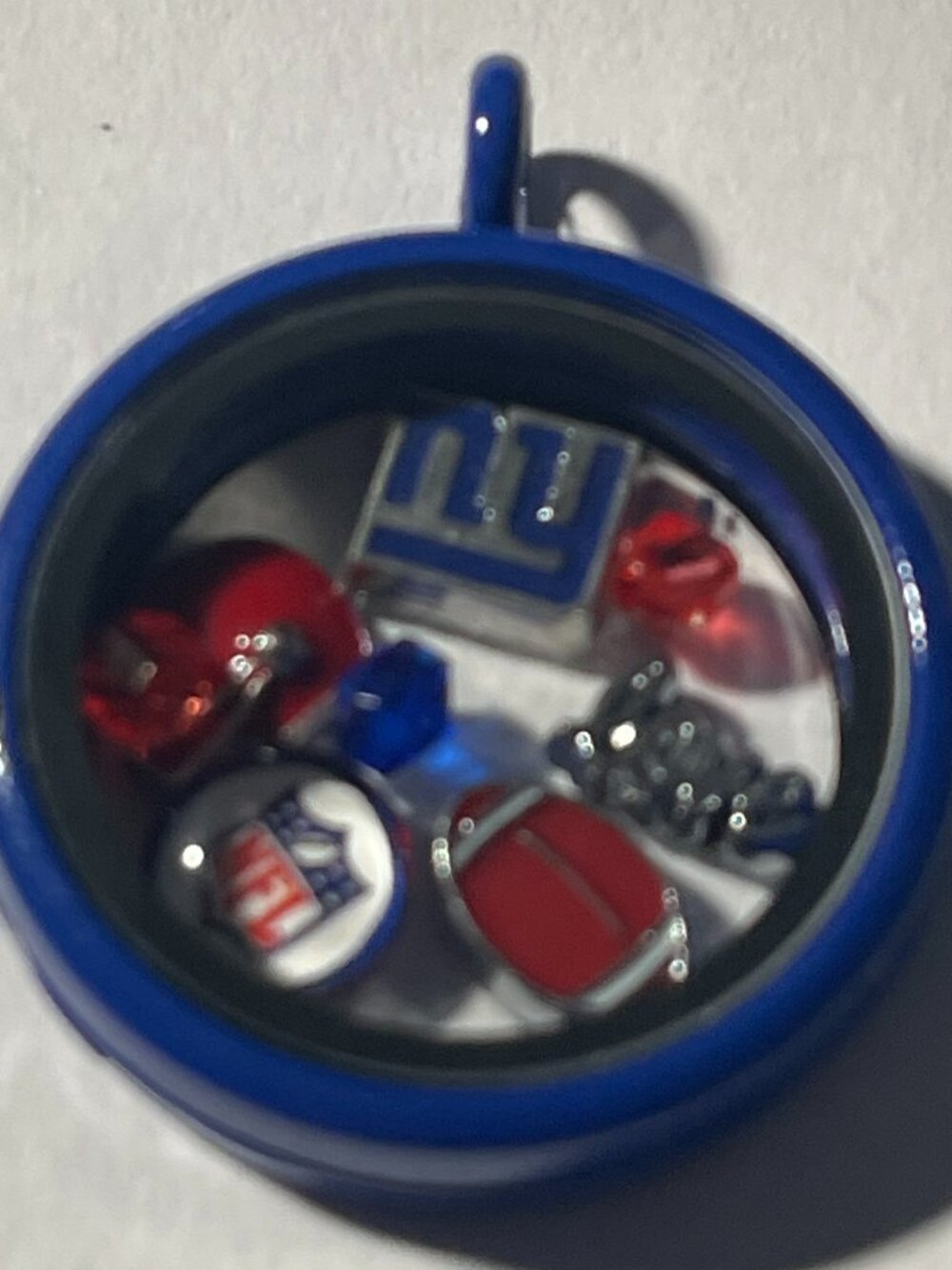 New York Giants NFL Memory Charm Locket w/ 22 IN chain NEW